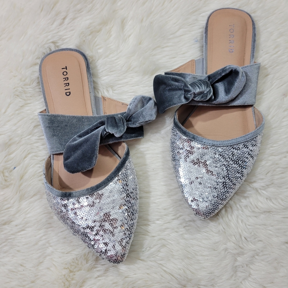 Torrid Silver Sequin and velvet bow pointed toe slide on mules size 10.5